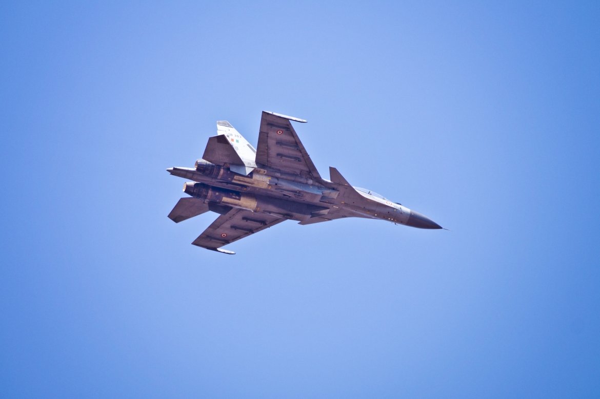 Sukhoi Frozen In Flight